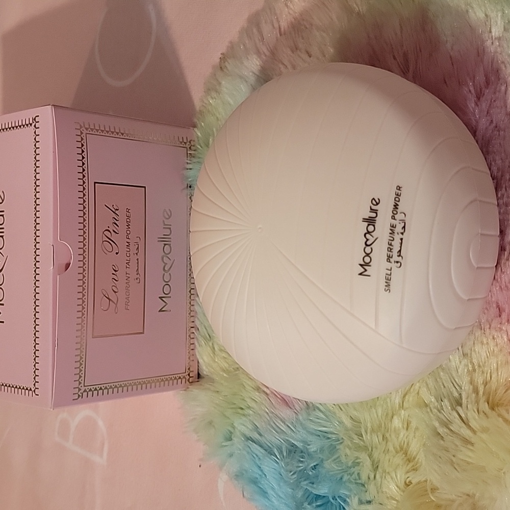 Mocallure Love Pink Fragrant Talcum Body Powder